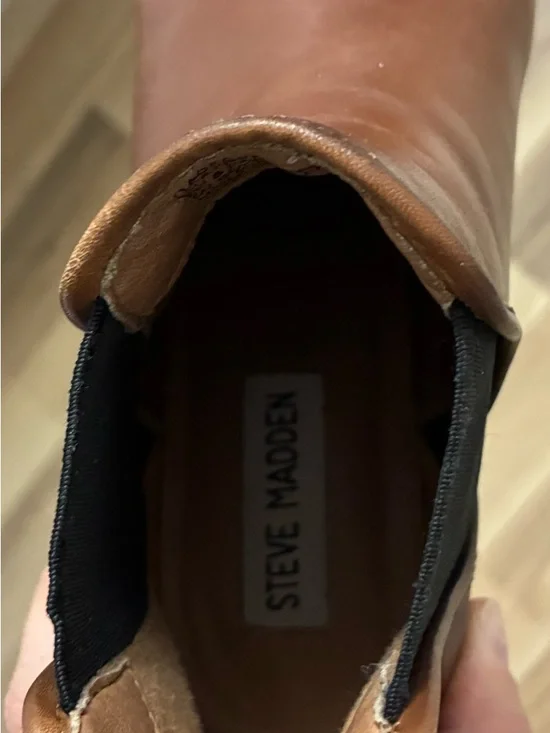 Steve Madden Brown Leather Chelsea Ankle Boots with Black Elastic - Picture 6 of 6